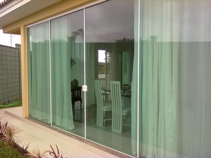 1392131427_600472283_1-porta-balcao-de-vidro-temperado-8mm-3-fixas-e-uma-de-correr-3-85x210-1-120-x-210-tremembe